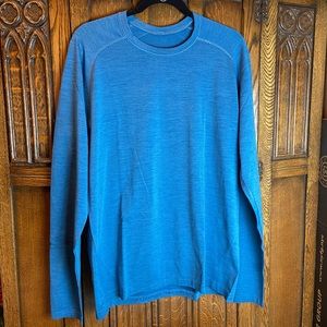 Lululemon Long Sleeve Metal Vent Tech Wicking Top men’s size L dark blue
